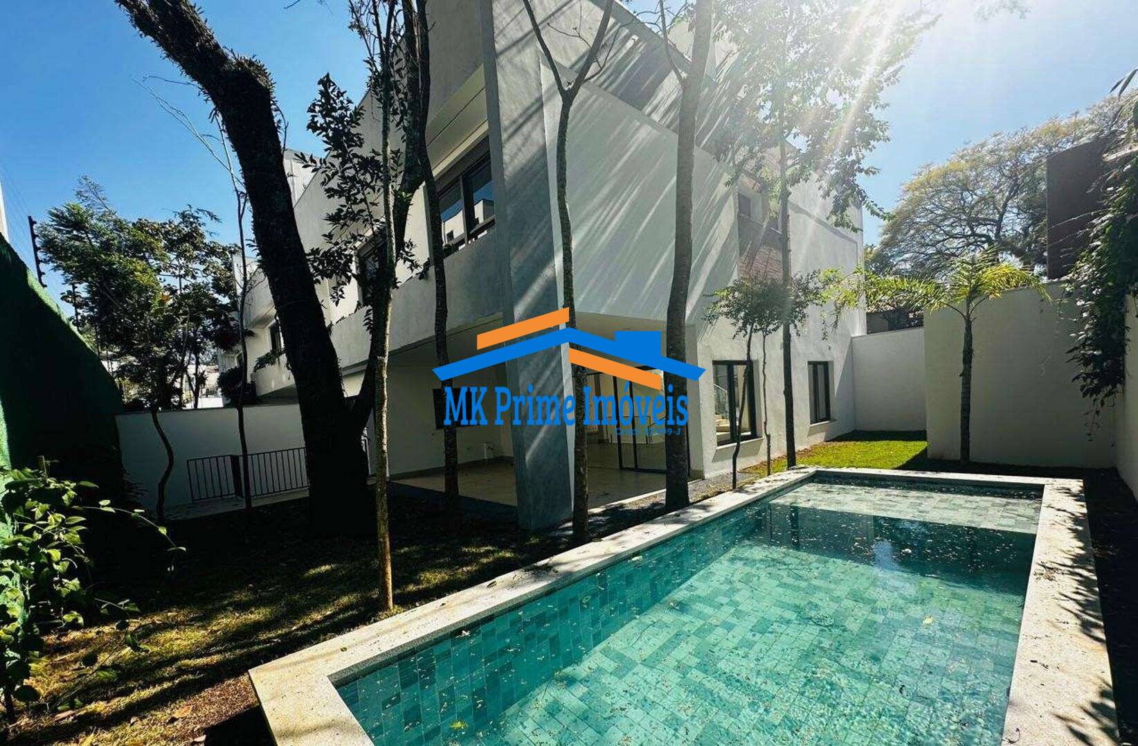 Casa de Condomínio à venda com 4 quartos, 650m² - Foto 1