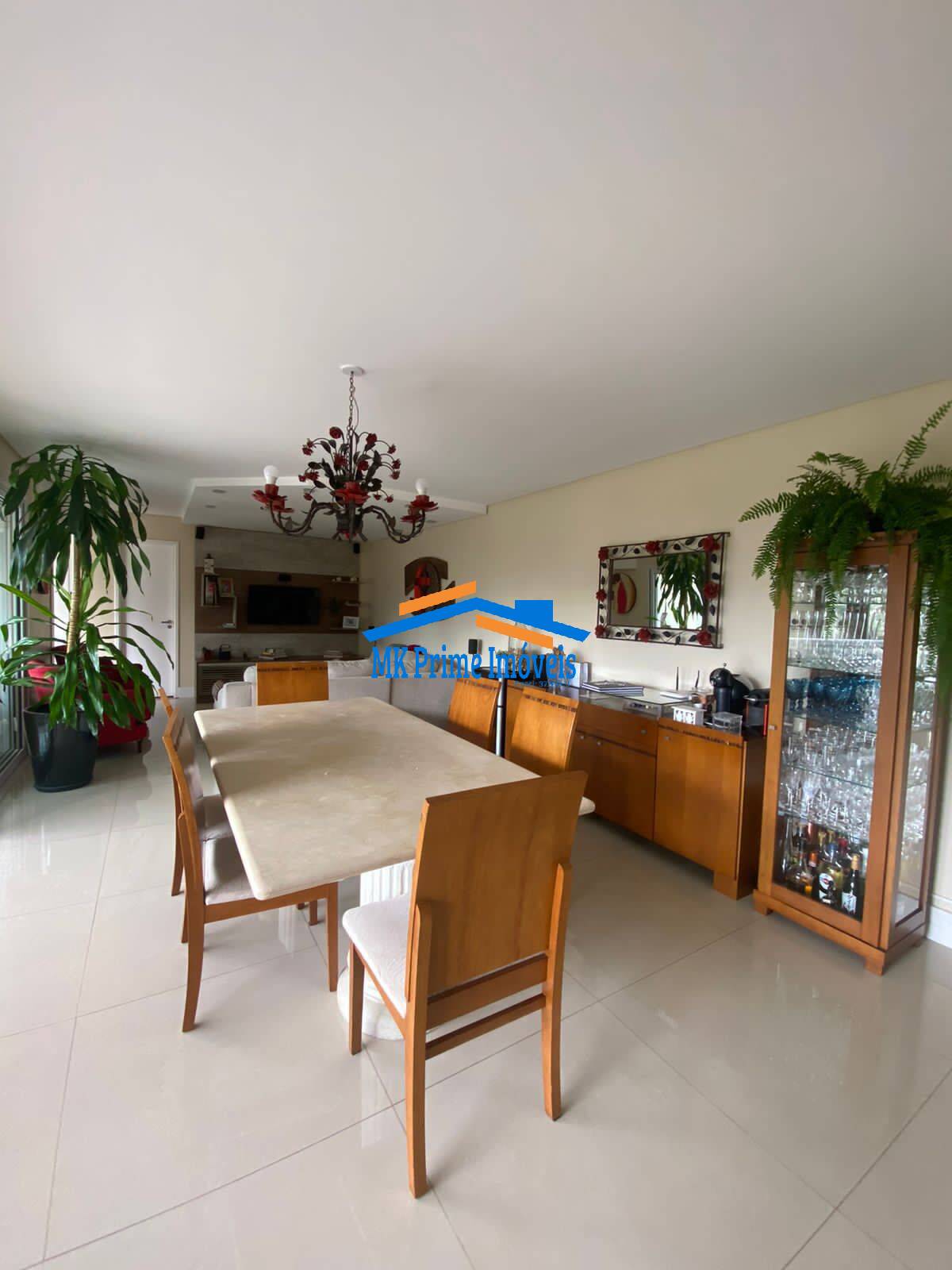 Apartamento à venda com 4 quartos, 198m² - Foto 1