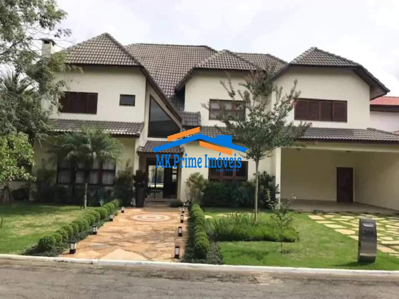 Casa de Condomínio à venda com 4 quartos, 950m² - Foto 1