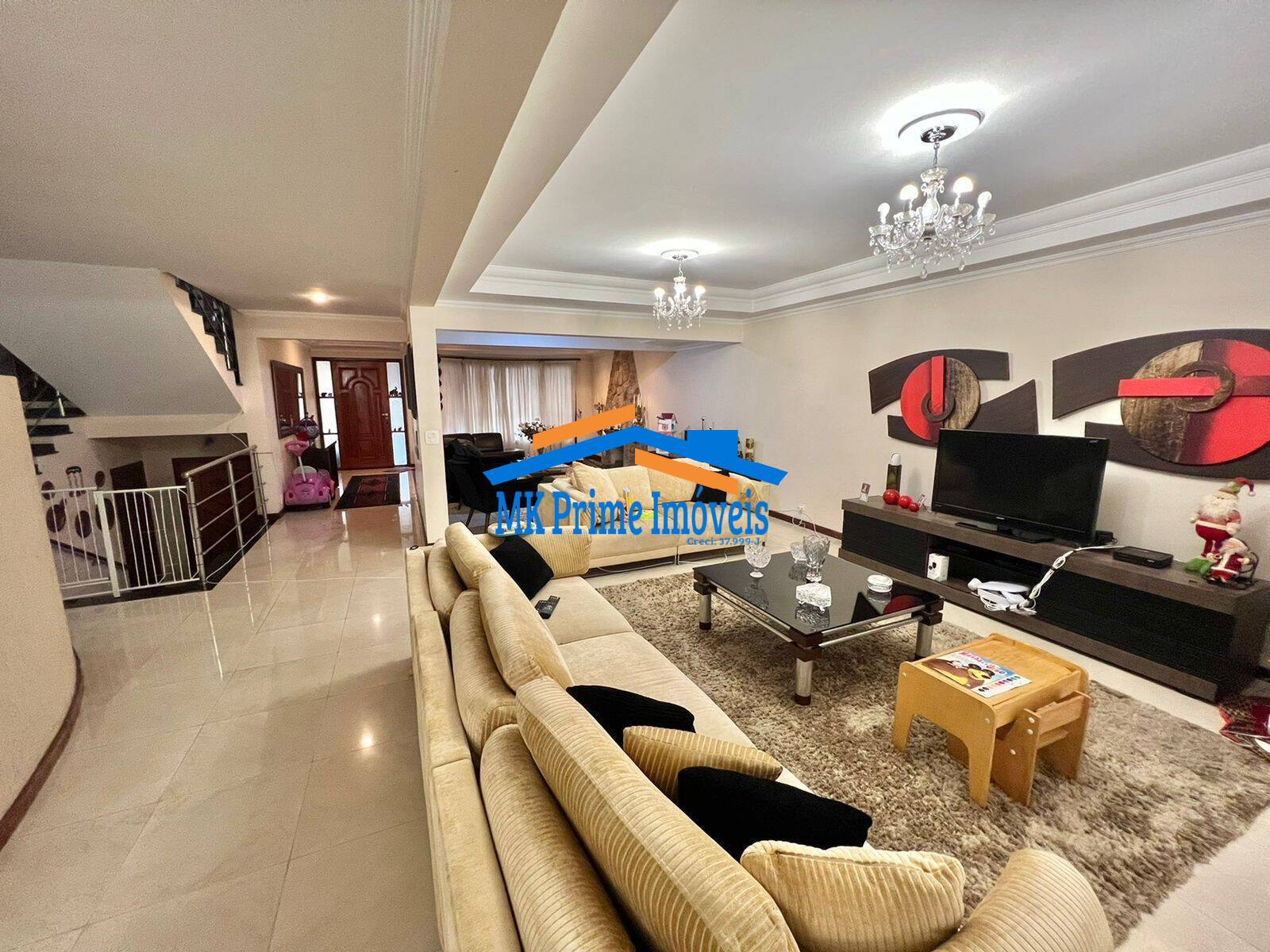 Sobrado à venda com 5 quartos, 470m² - Foto 2