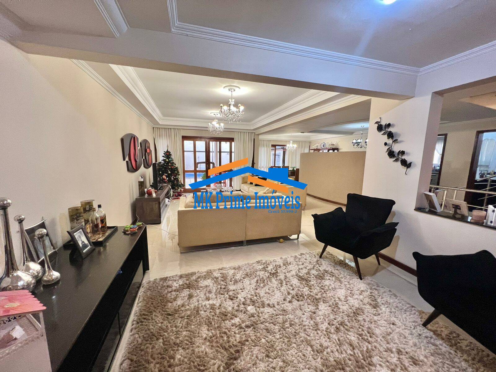 Sobrado à venda com 5 quartos, 470m² - Foto 4