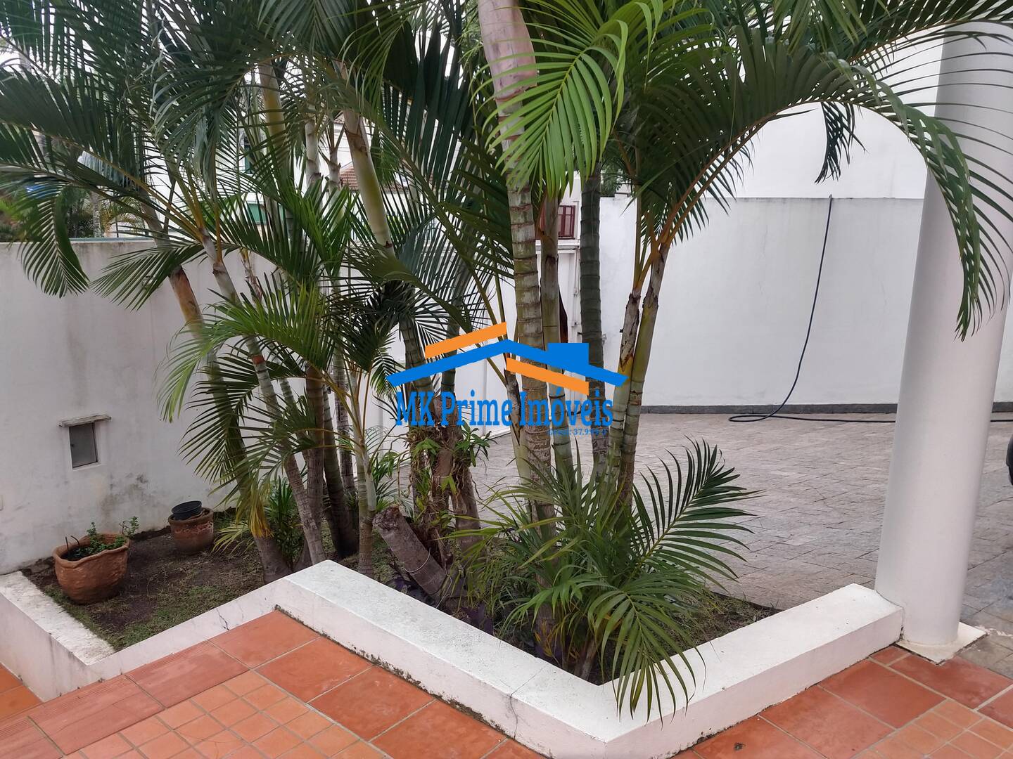 Sobrado à venda com 4 quartos, 471m² - Foto 2