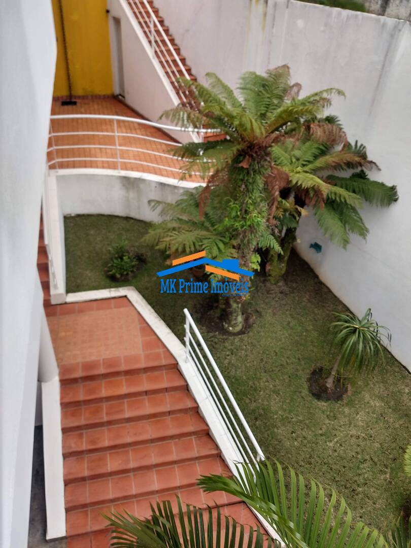 Sobrado à venda com 4 quartos, 471m² - Foto 32
