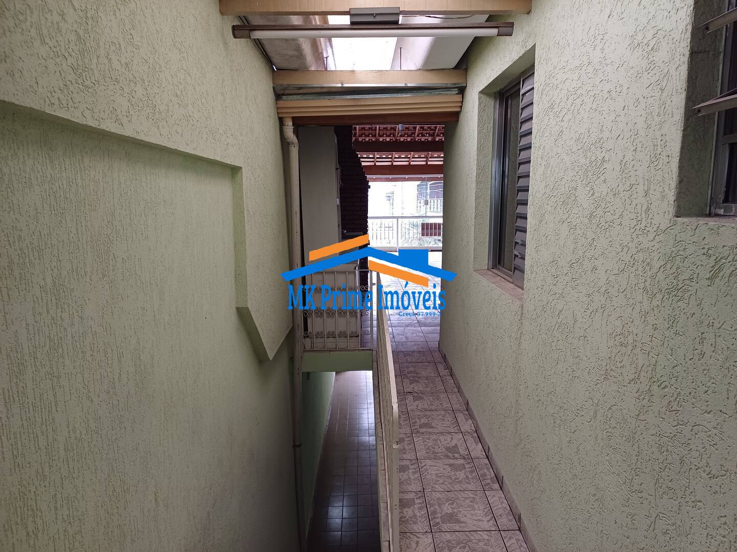 Casa à venda com 3 quartos, 212m² - Foto 5