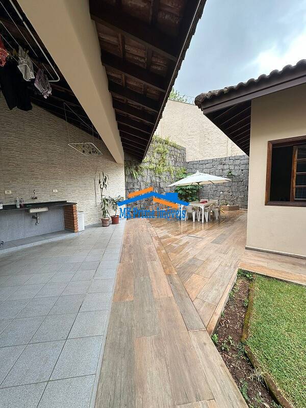 Sobrado à venda com 4 quartos, 353m² - Foto 39