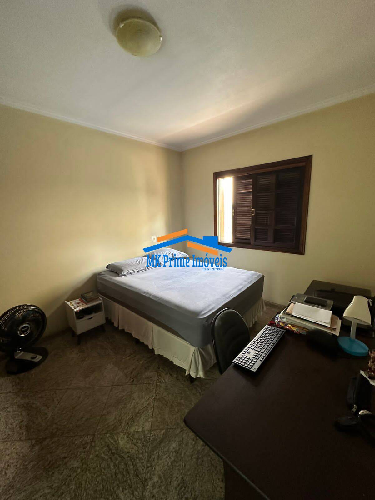 Sobrado à venda com 4 quartos, 353m² - Foto 32