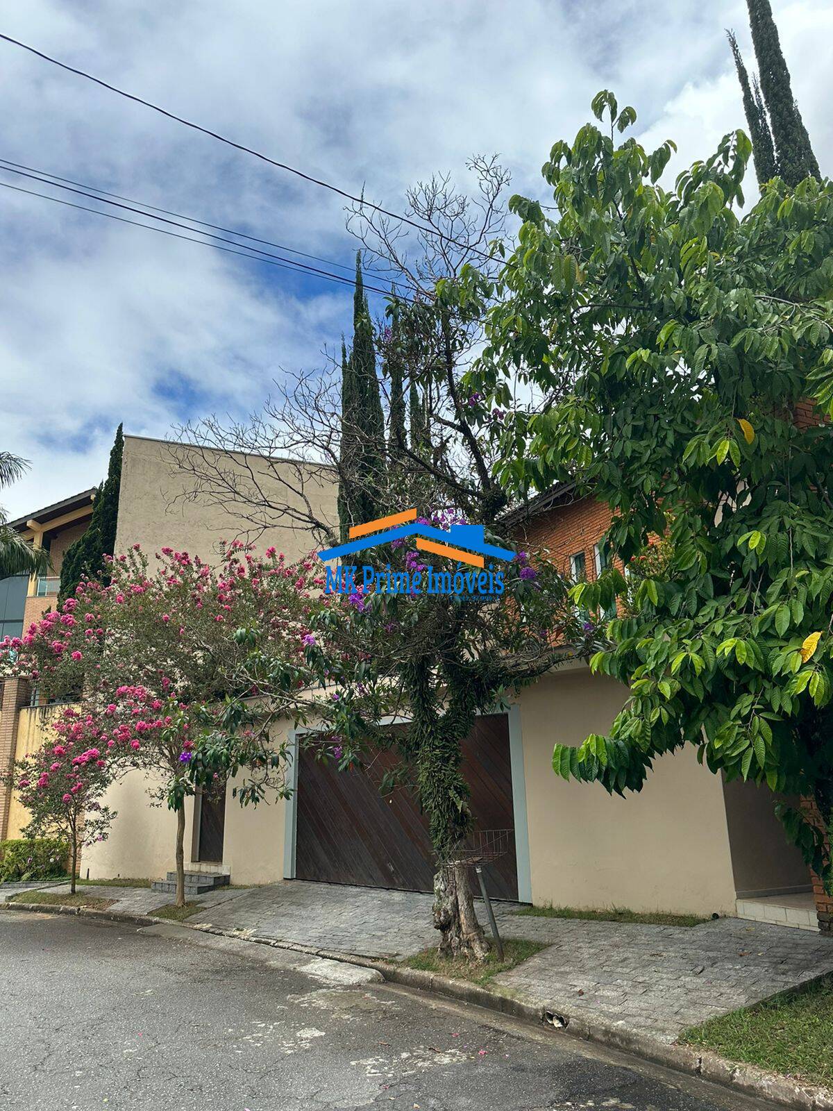 Sobrado à venda com 4 quartos, 353m² - Foto 51