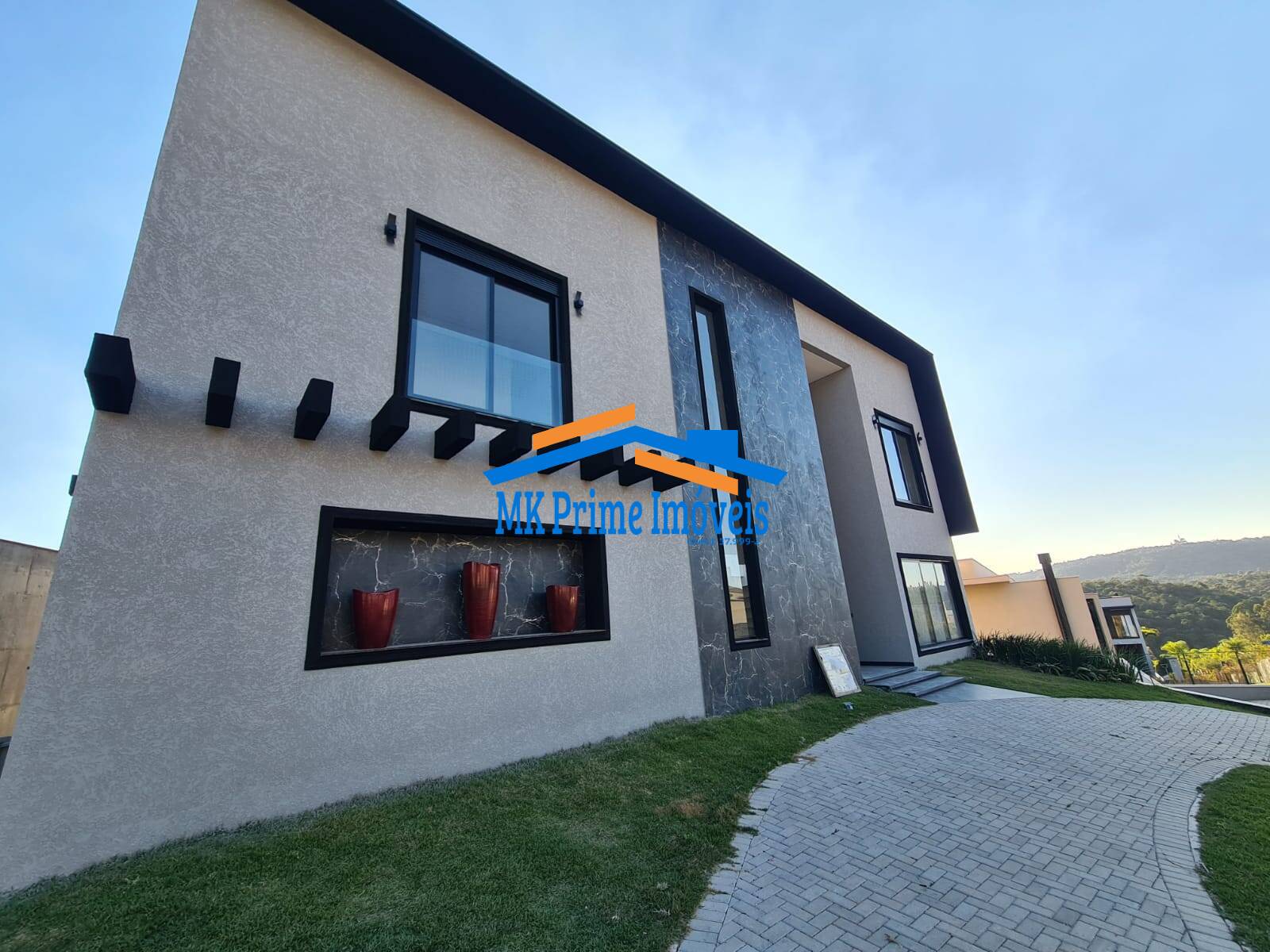 Casa de Condomínio à venda com 4 quartos, 555m² - Foto 1