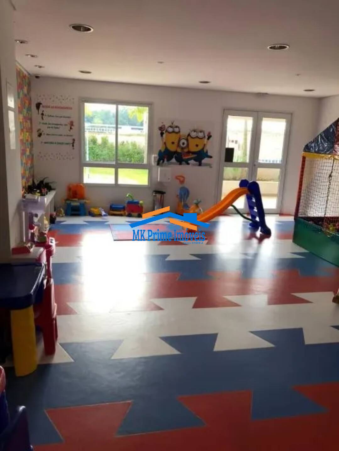 Apartamento à venda com 3 quartos, 95m² - Foto 13