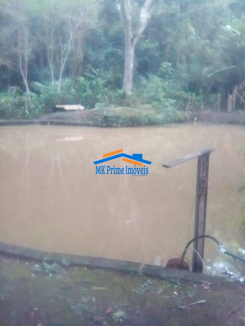 Chácara à venda com 3 quartos, 300m² - Foto 16