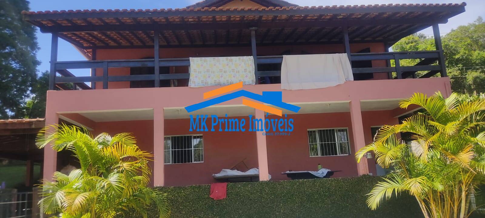 Chácara à venda com 3 quartos, 300m² - Foto 2