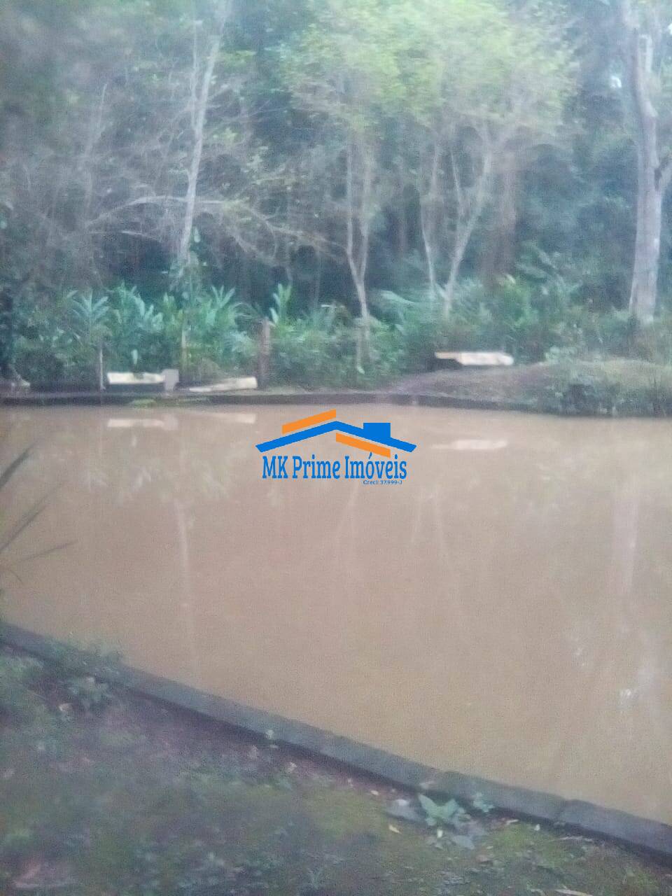Chácara à venda com 3 quartos, 300m² - Foto 17