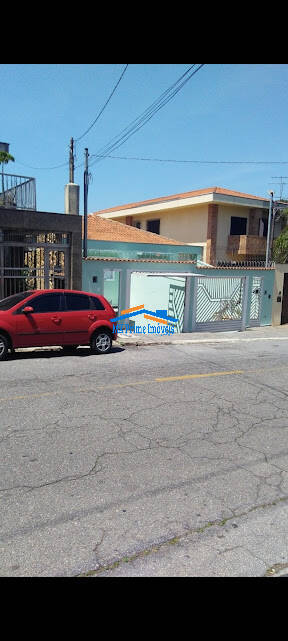 Sobrado à venda com 3 quartos, 180m² - Foto 2