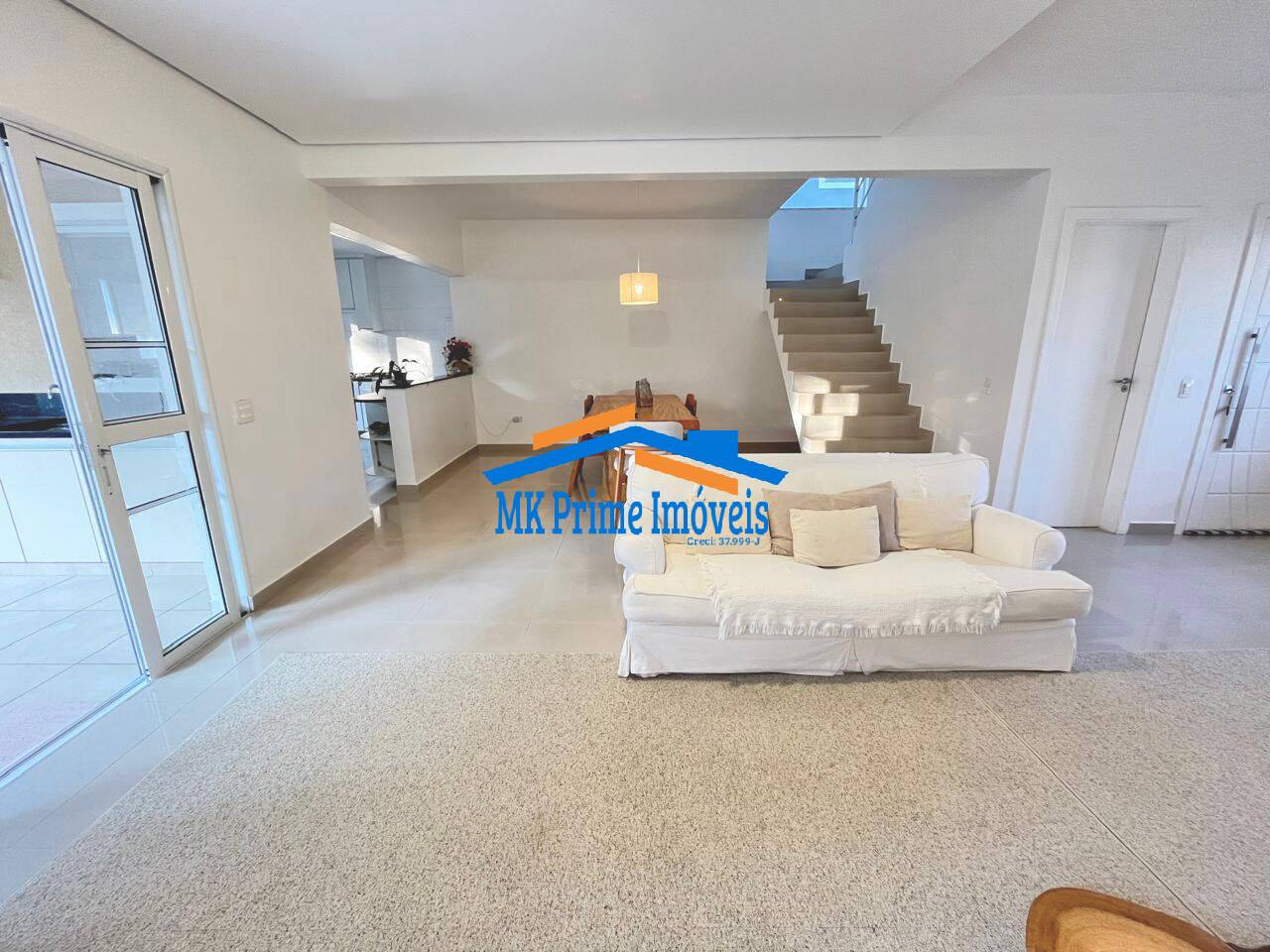 Casa de Condomínio à venda com 3 quartos, 218m² - Foto 8