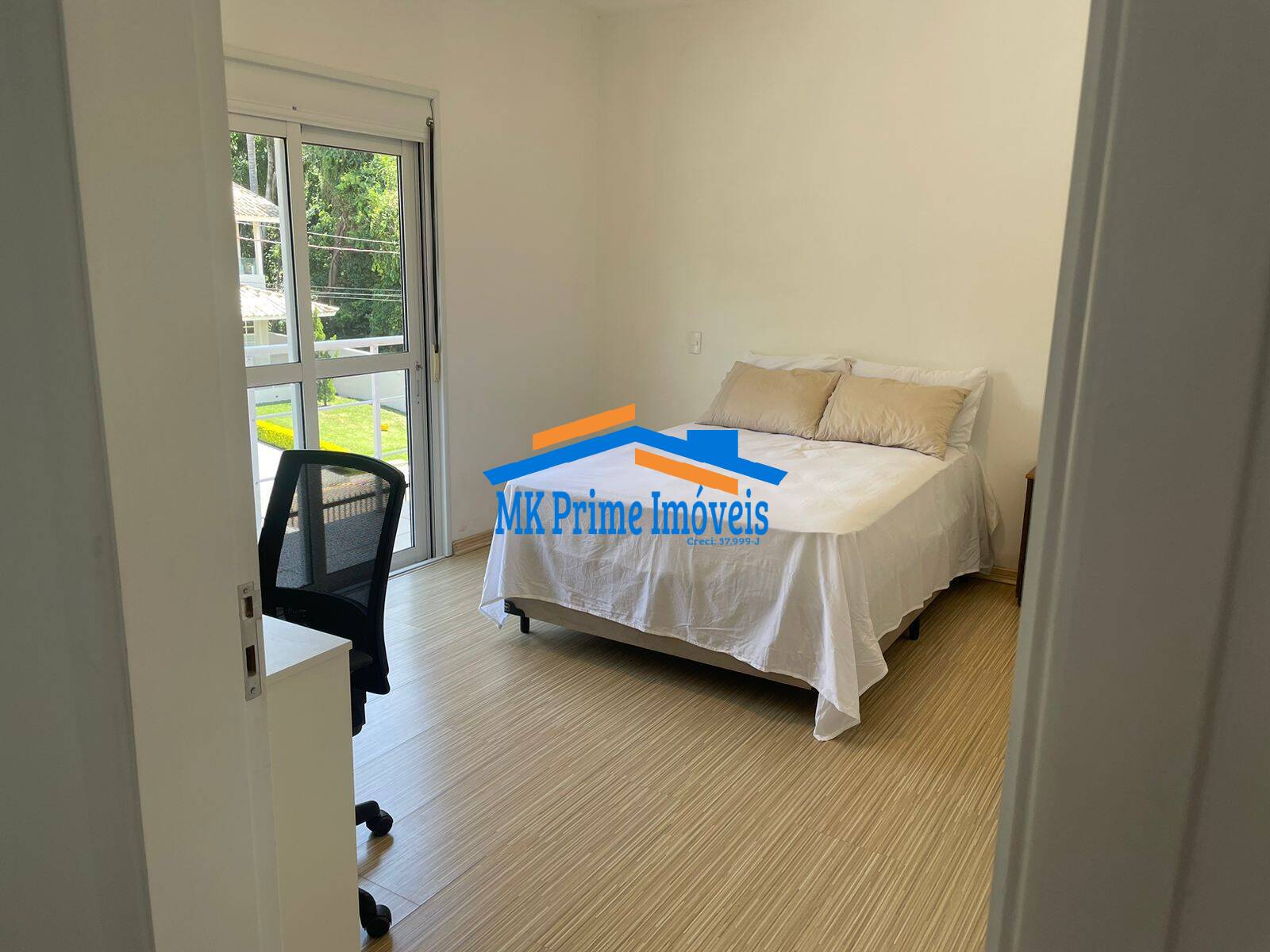 Casa de Condomínio à venda com 3 quartos, 218m² - Foto 13