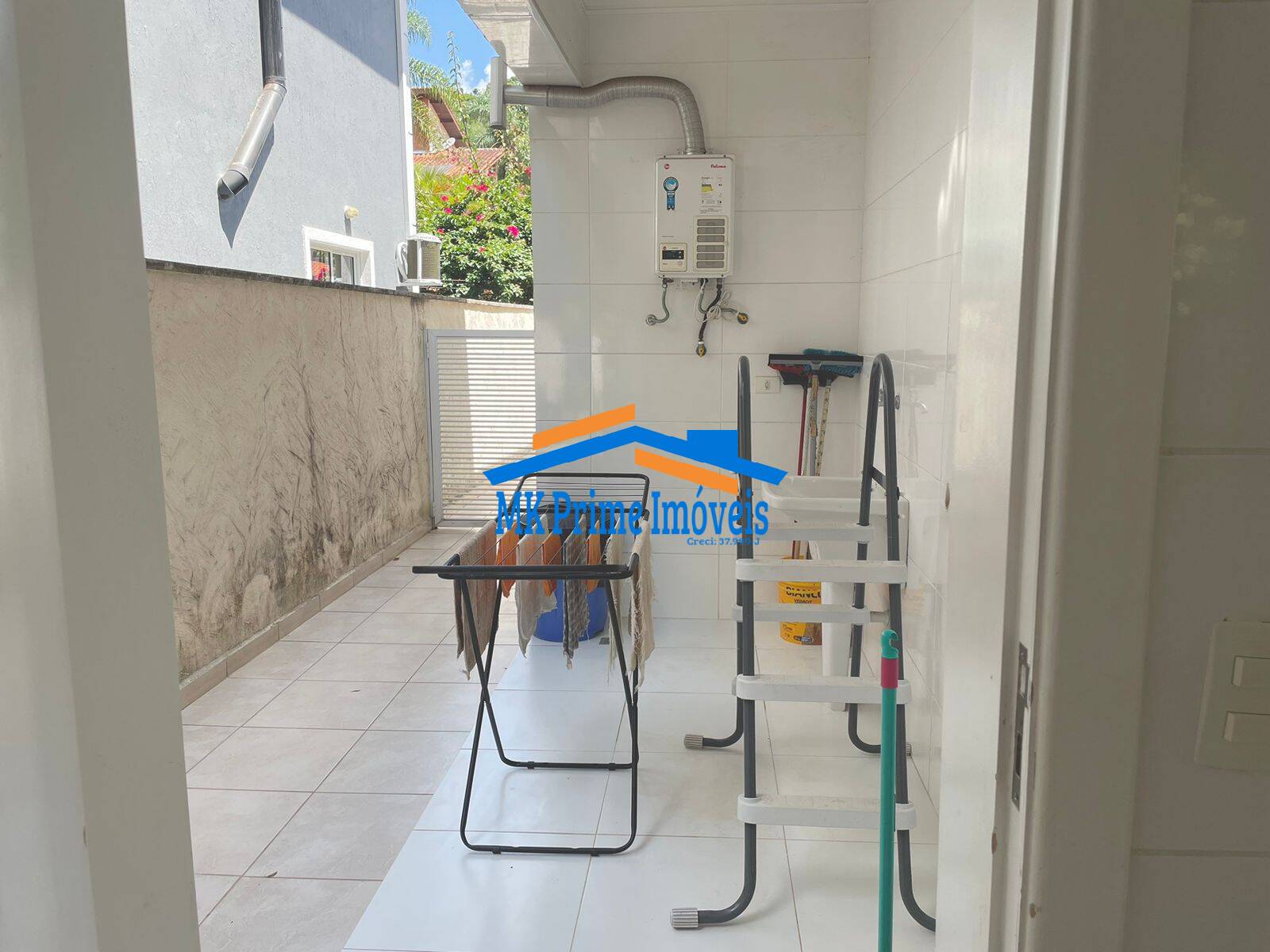 Casa de Condomínio à venda com 3 quartos, 218m² - Foto 24
