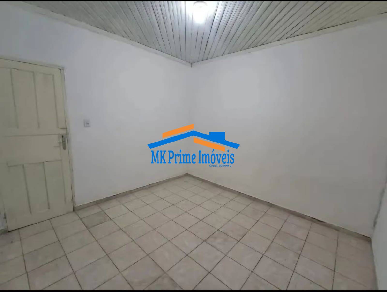 Casa à venda com 2 quartos, 90m² - Foto 2