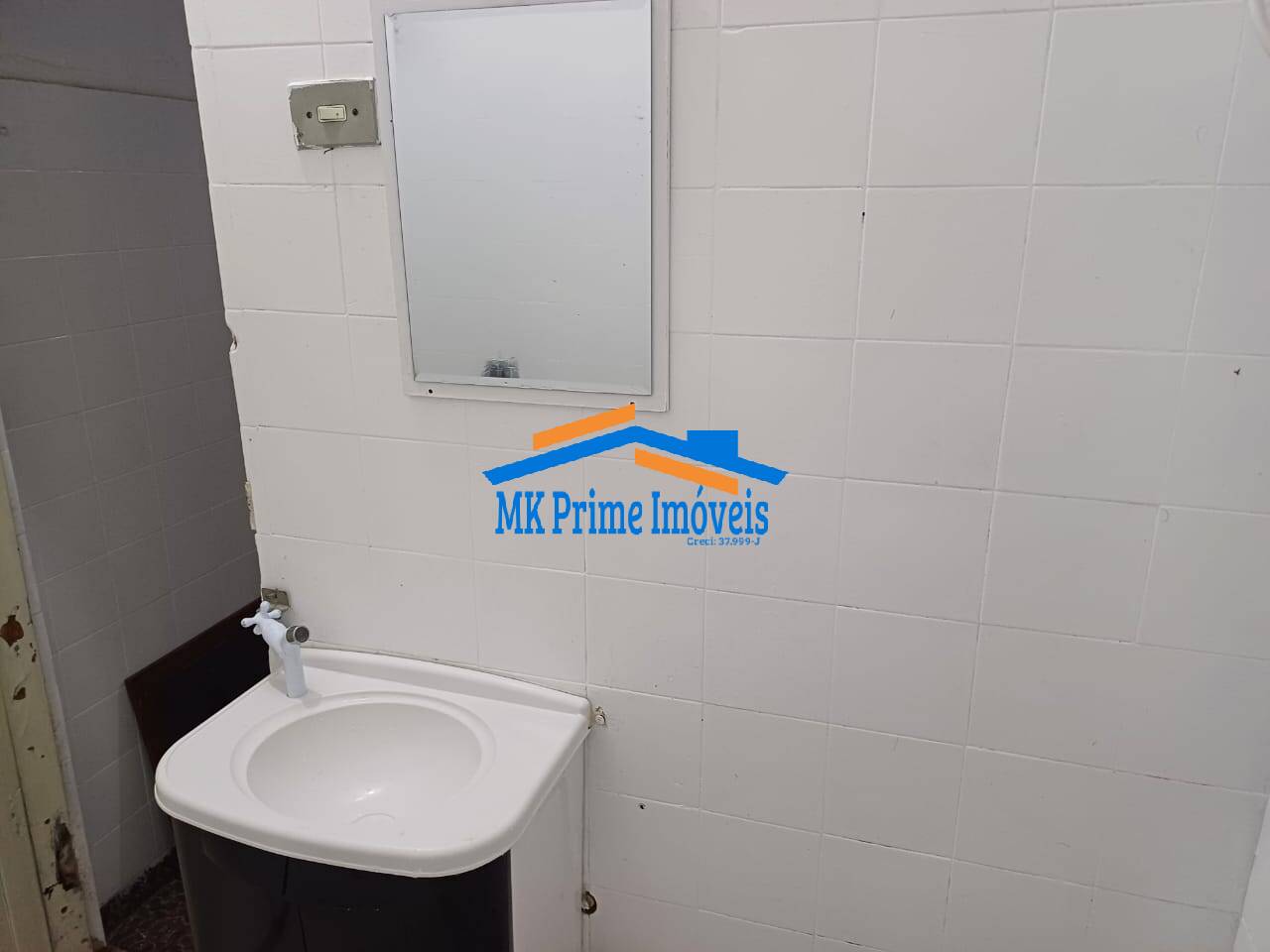 Casa à venda com 2 quartos, 90m² - Foto 4
