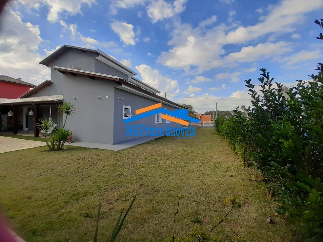 Chácara à venda com 2 quartos, 300m² - Foto 1