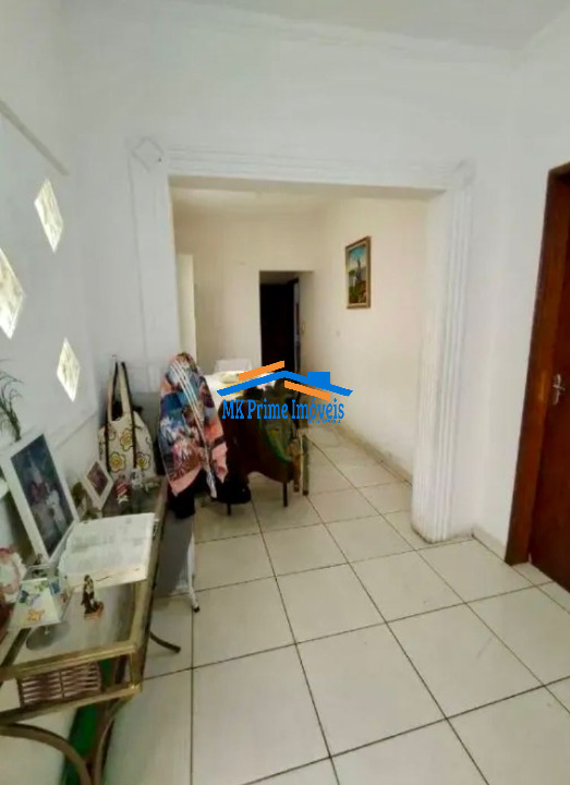 Casa à venda com 2 quartos, 200m² - Foto 11