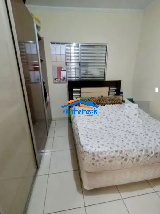 Casa à venda com 2 quartos, 200m² - Foto 12