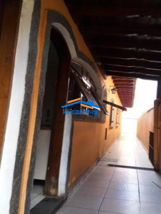 Casa à venda com 3 quartos, 130m² - Foto 3