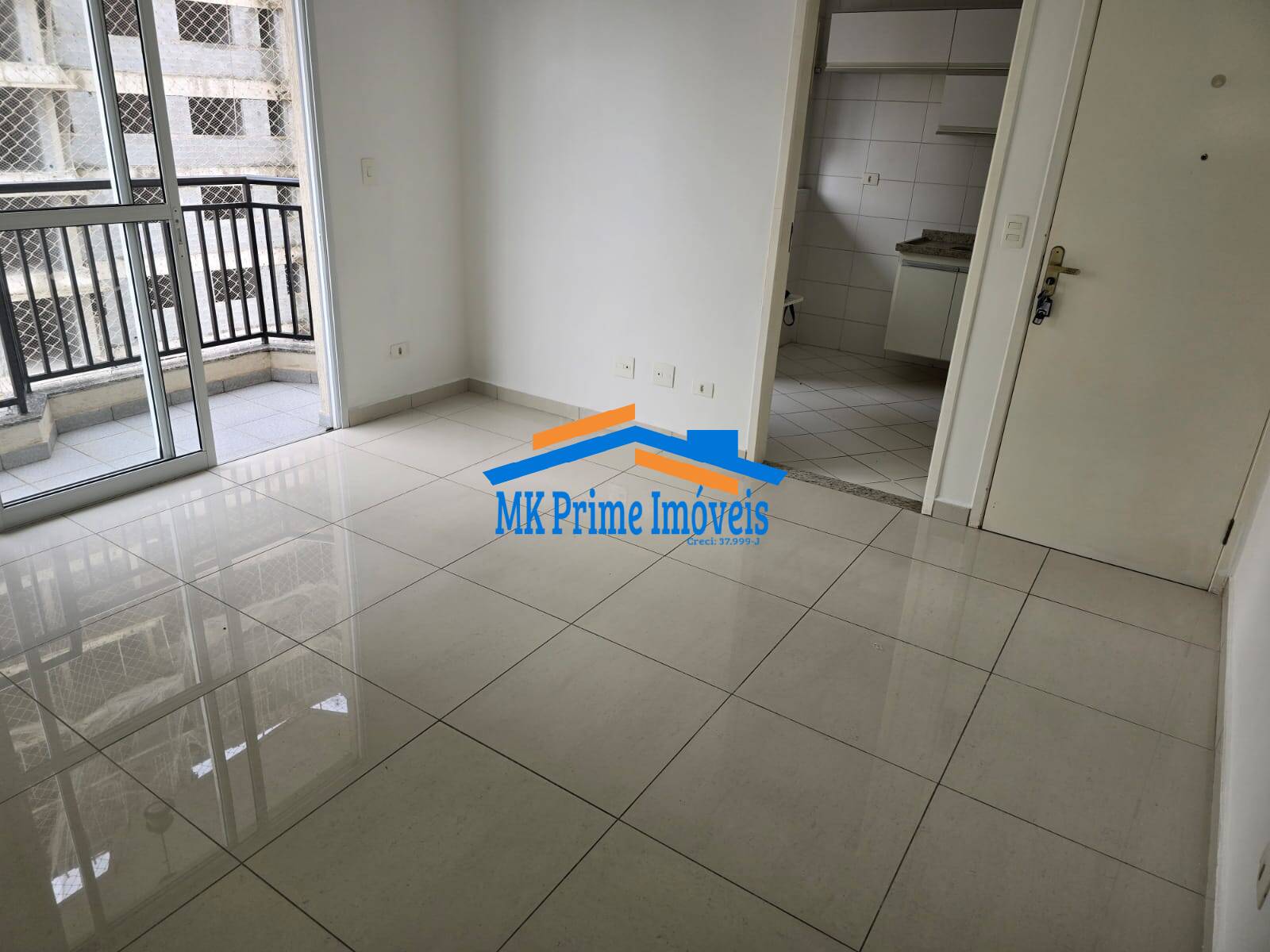 Apartamento à venda com 2 quartos, 60m² - Foto 4
