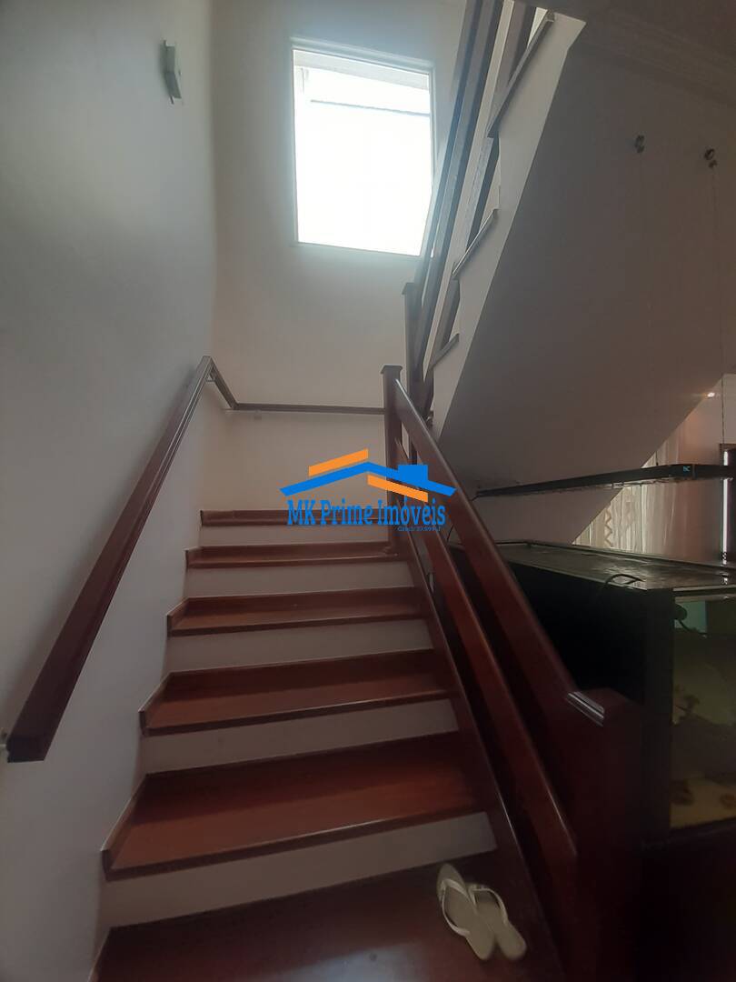 Sobrado à venda com 3 quartos, 230m² - Foto 8