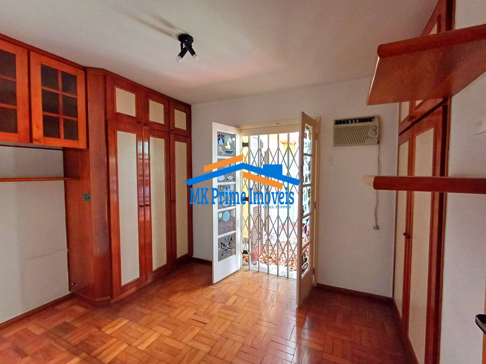 Casa à venda com 3 quartos, 145m² - Foto 14