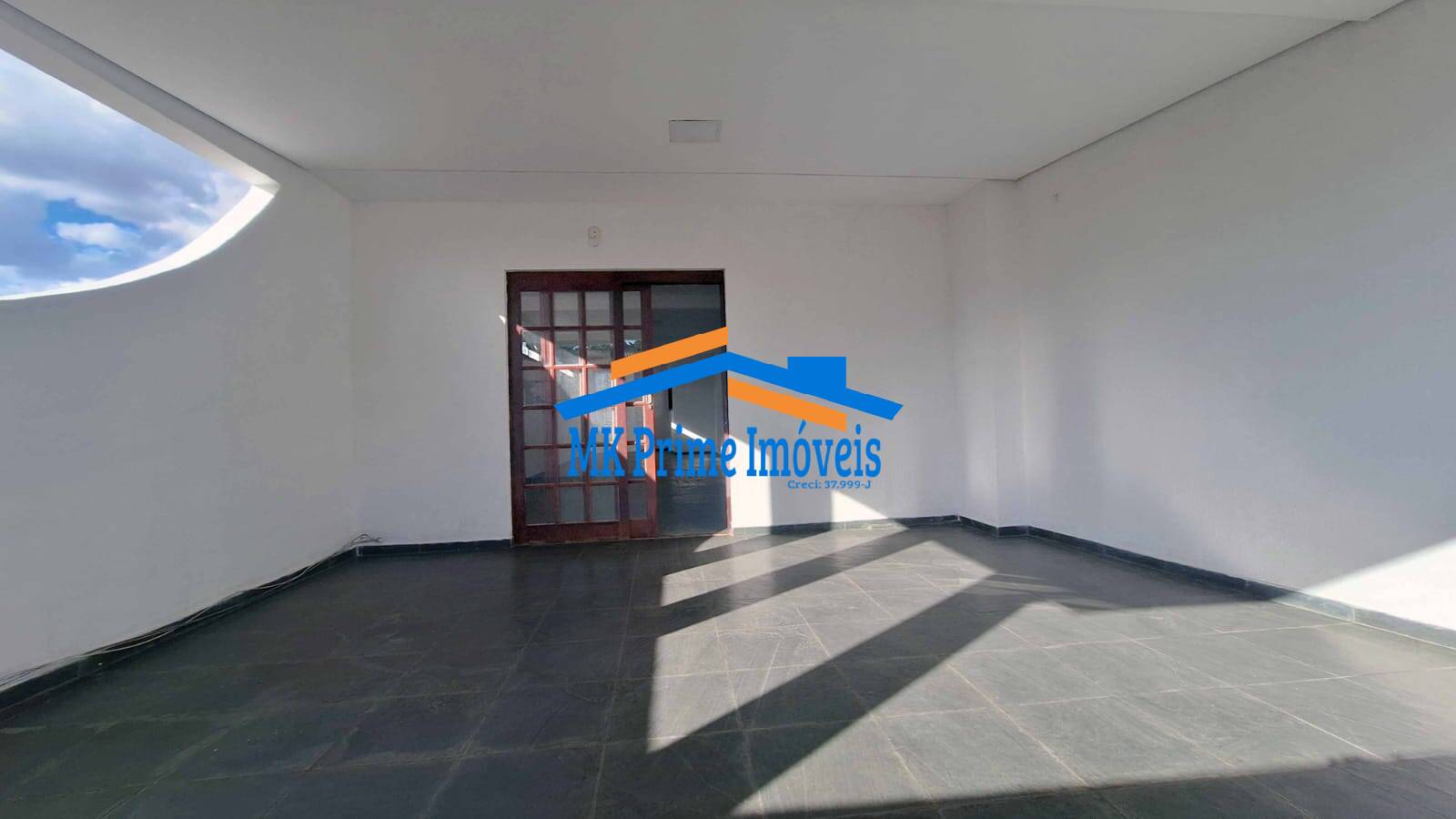 Sobrado à venda com 3 quartos, 252m² - Foto 4