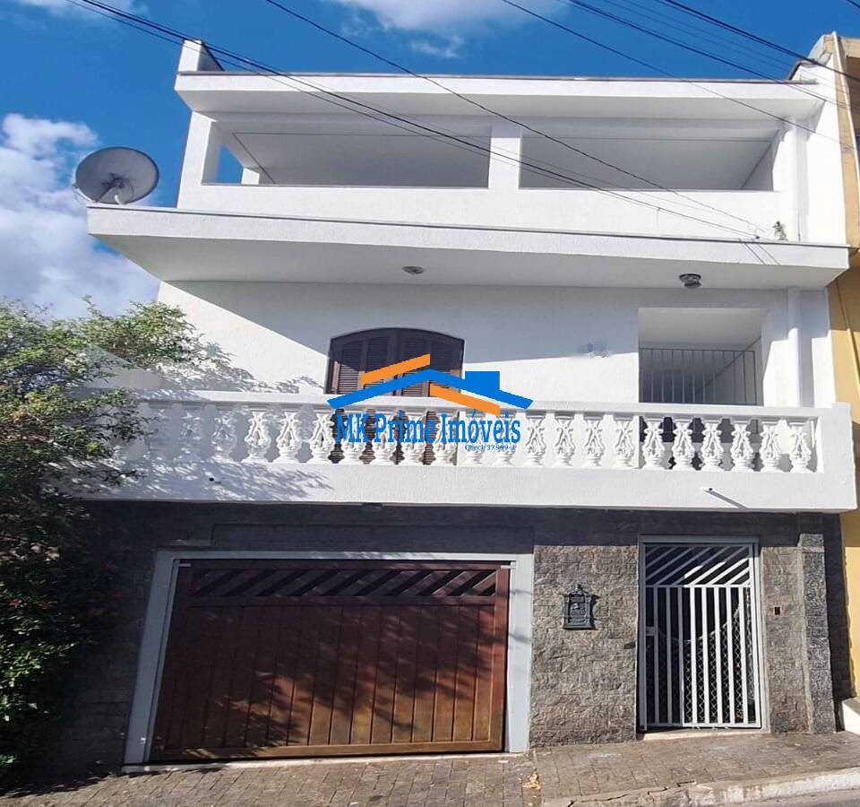 Sobrado à venda com 3 quartos, 252m² - Foto 1