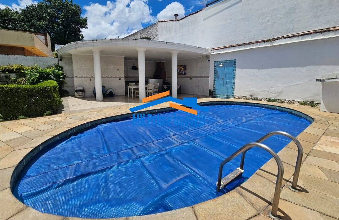Casa de Condomínio à venda com 4 quartos, 500m² - Foto 1