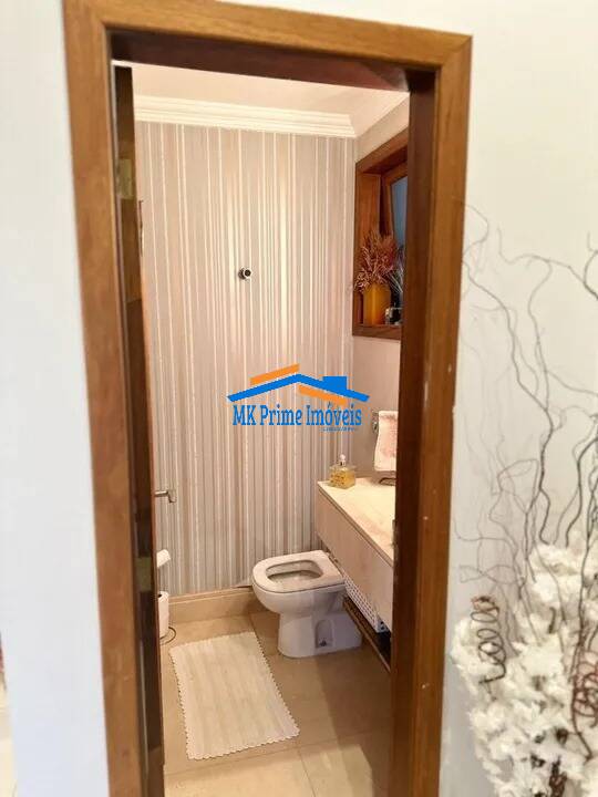 Casa à venda com 3 quartos, 250m² - Foto 4