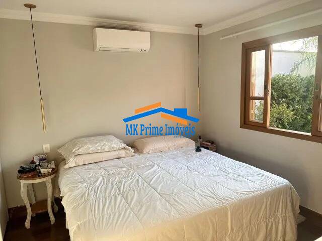 Casa à venda com 3 quartos, 250m² - Foto 6