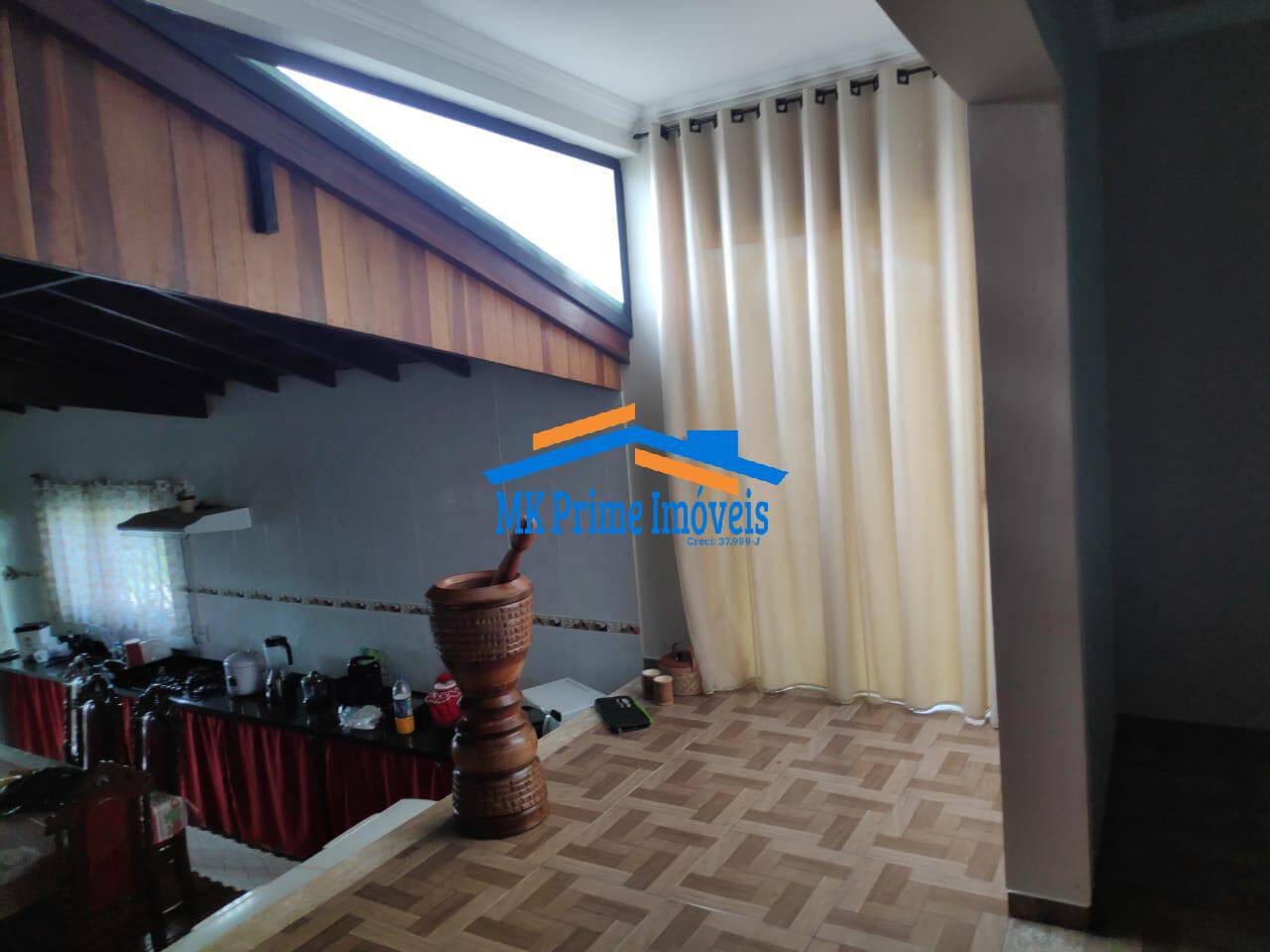 Chácara à venda com 4 quartos, 300m² - Foto 11