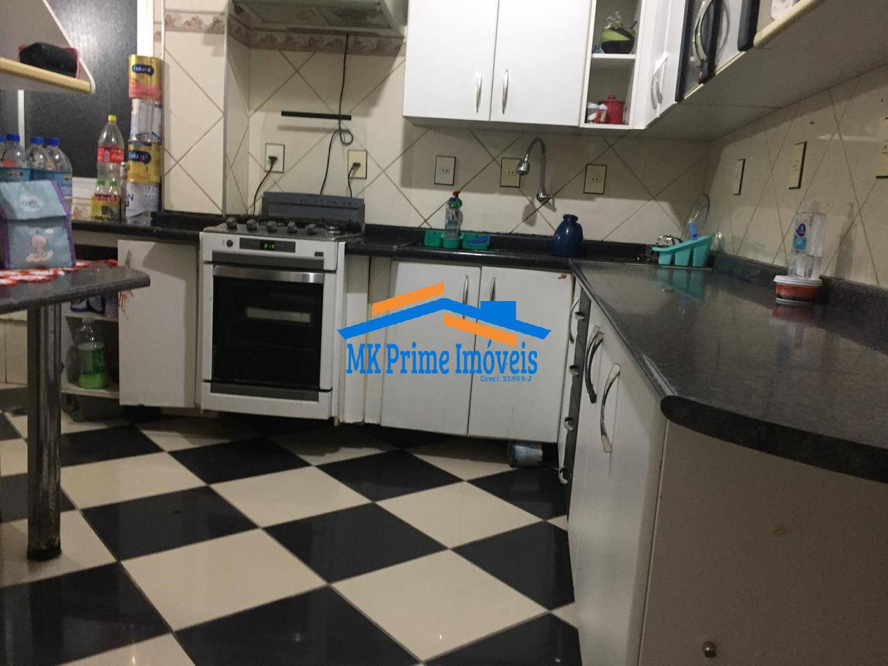 Apartamento à venda com 2 quartos, 70m² - Foto 11