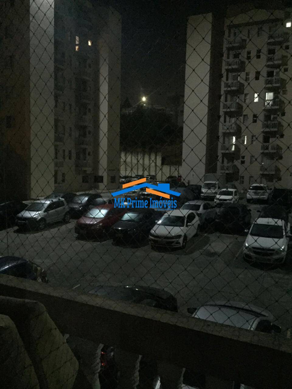 Apartamento à venda com 2 quartos, 70m² - Foto 3