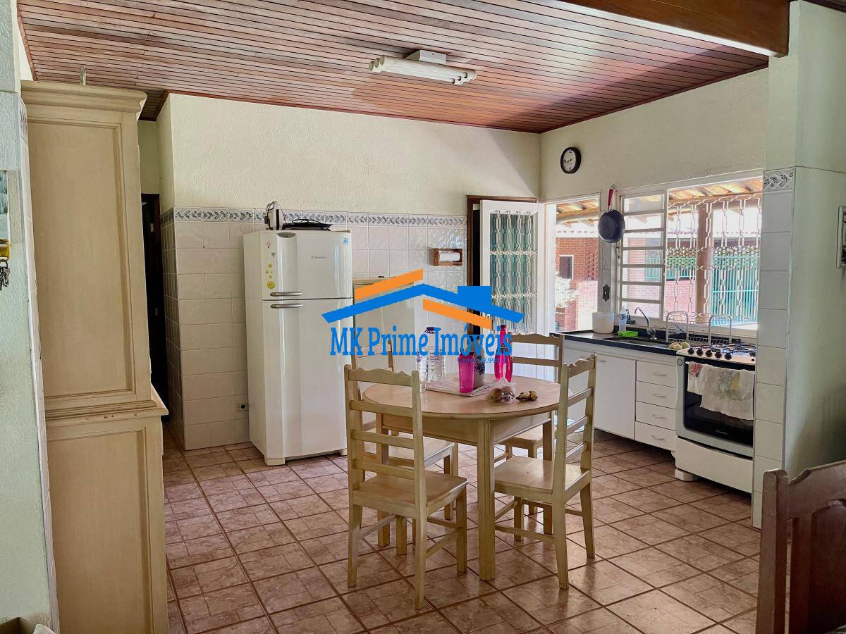 Chácara à venda com 5 quartos, 500m² - Foto 9