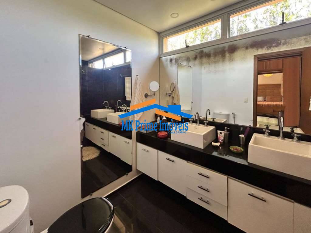 Casa de Condomínio à venda com 4 quartos, 221m² - Foto 33