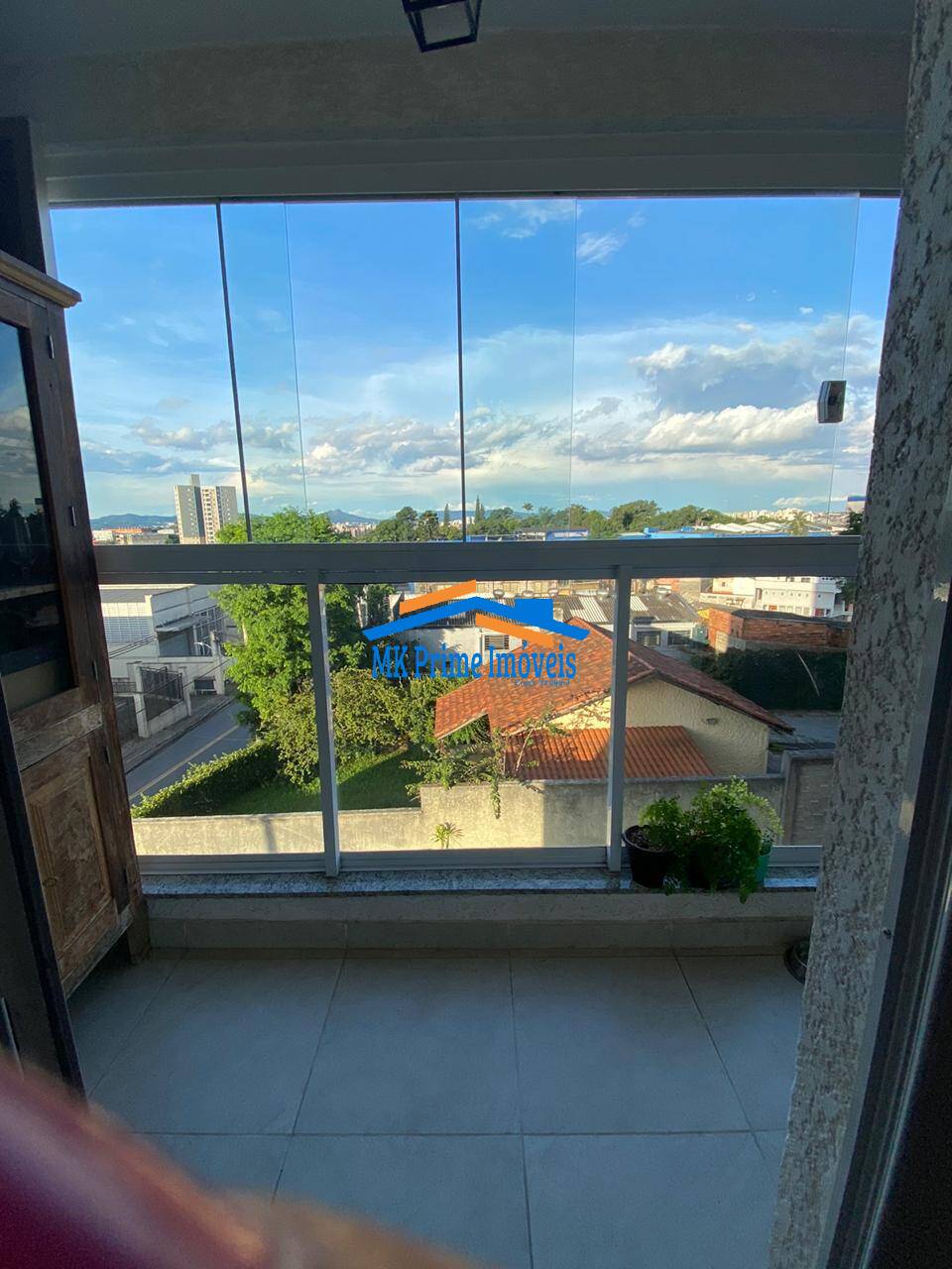 Apartamento à venda com 3 quartos, 65m² - Foto 2