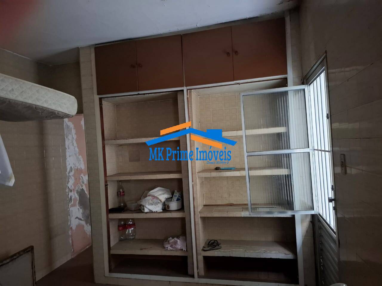 Casa à venda com 8 quartos, 264m² - Foto 9