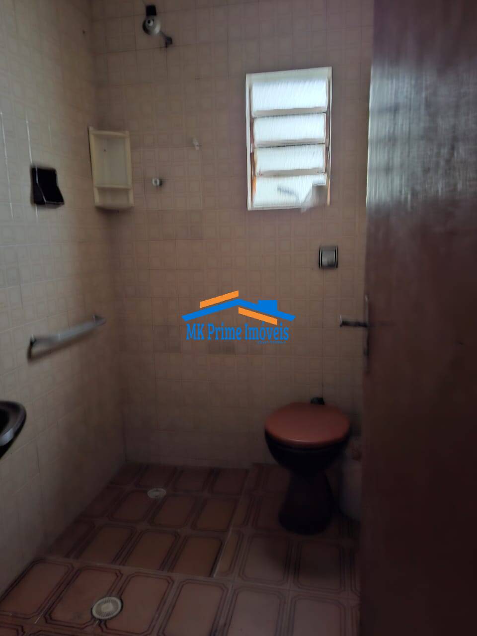 Casa à venda com 8 quartos, 264m² - Foto 3