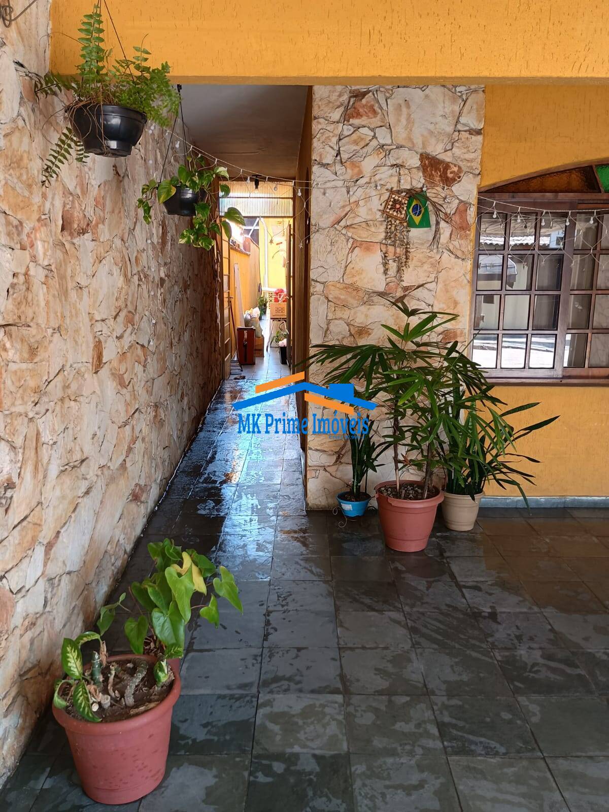 Casa à venda com 3 quartos, 144m² - Foto 2