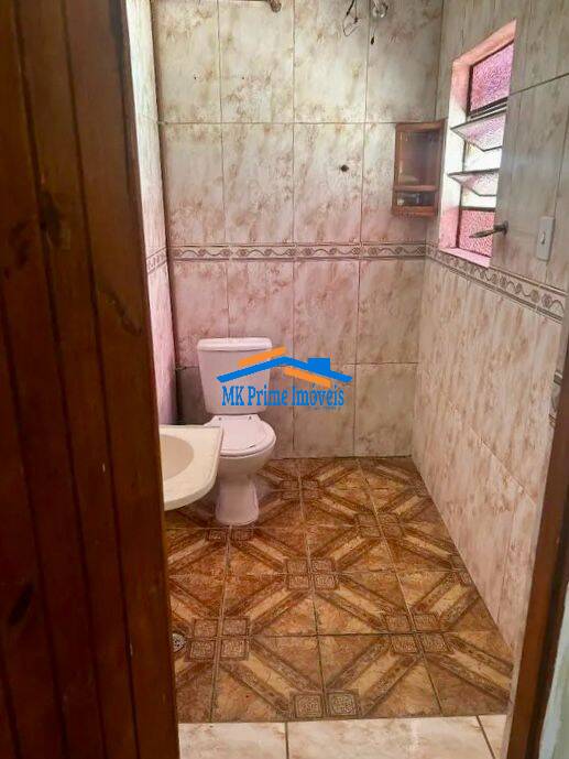 Casa à venda com 5 quartos, 250m² - Foto 13