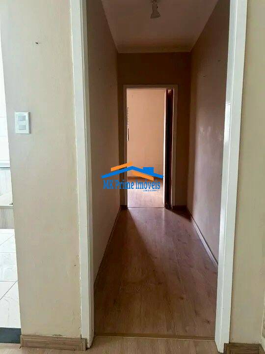 Casa à venda com 5 quartos, 250m² - Foto 9