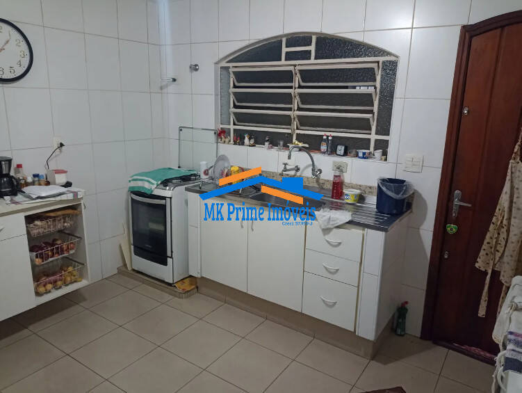 Sobrado à venda com 3 quartos, 160m² - Foto 4