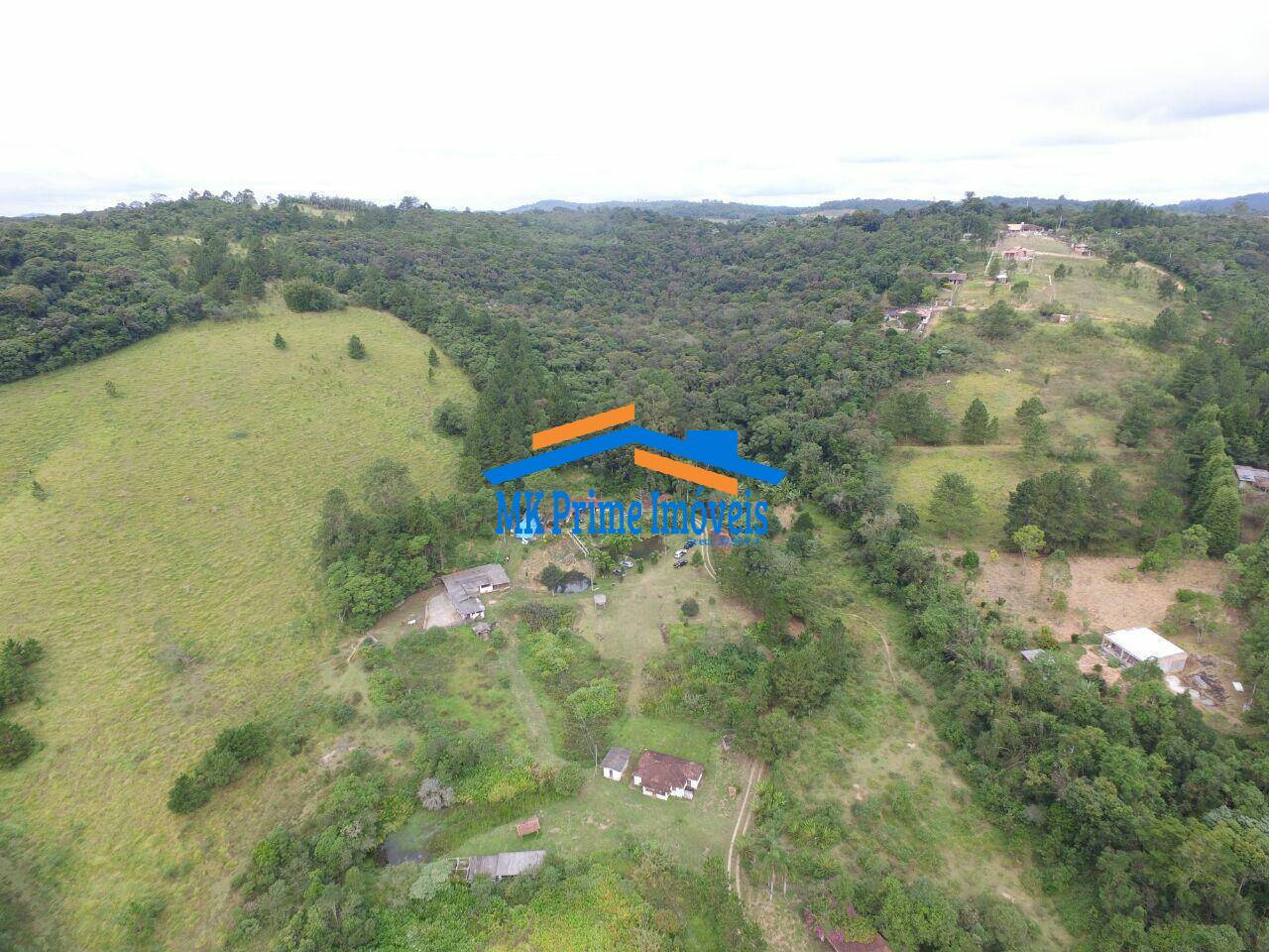 Chácara à venda com 1 quarto, 130m² - Foto 9