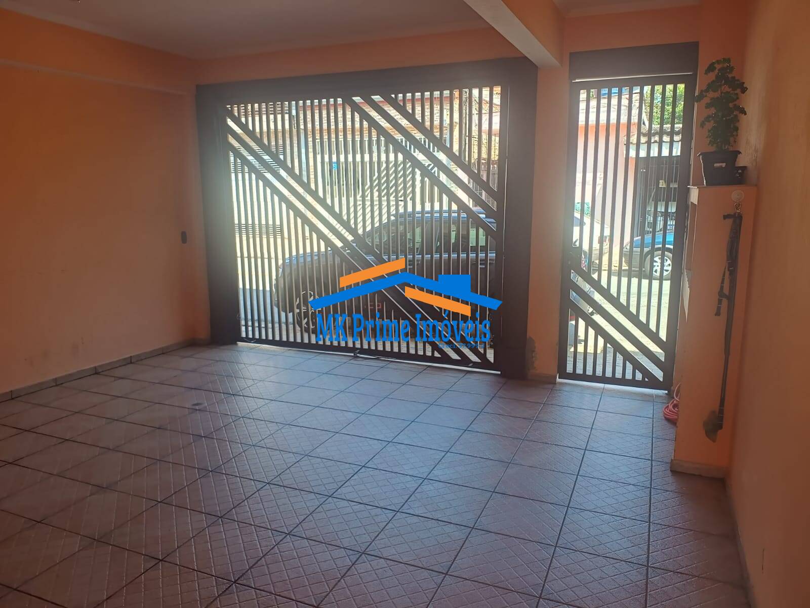 Sobrado à venda com 3 quartos, 238m² - Foto 2