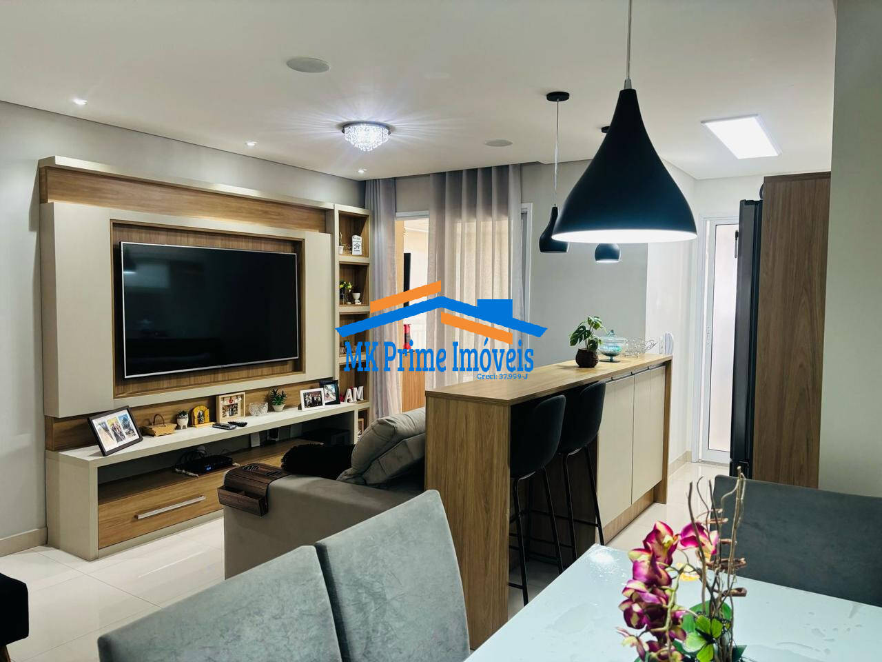 Apartamento à venda com 2 quartos, 69m² - Foto 1