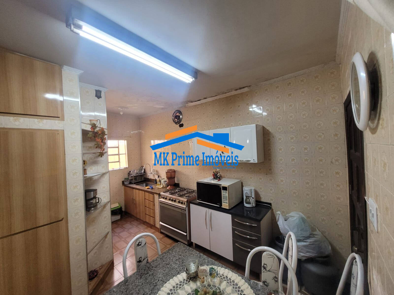 Sobrado à venda com 2 quartos, 240m² - Foto 2